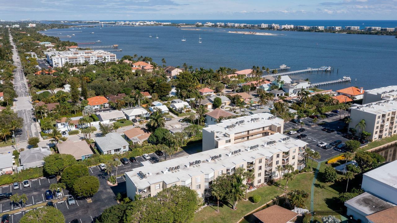 En Venta: $199,900 (2 camas, 2 baños, 1030 Pies cuadrados)