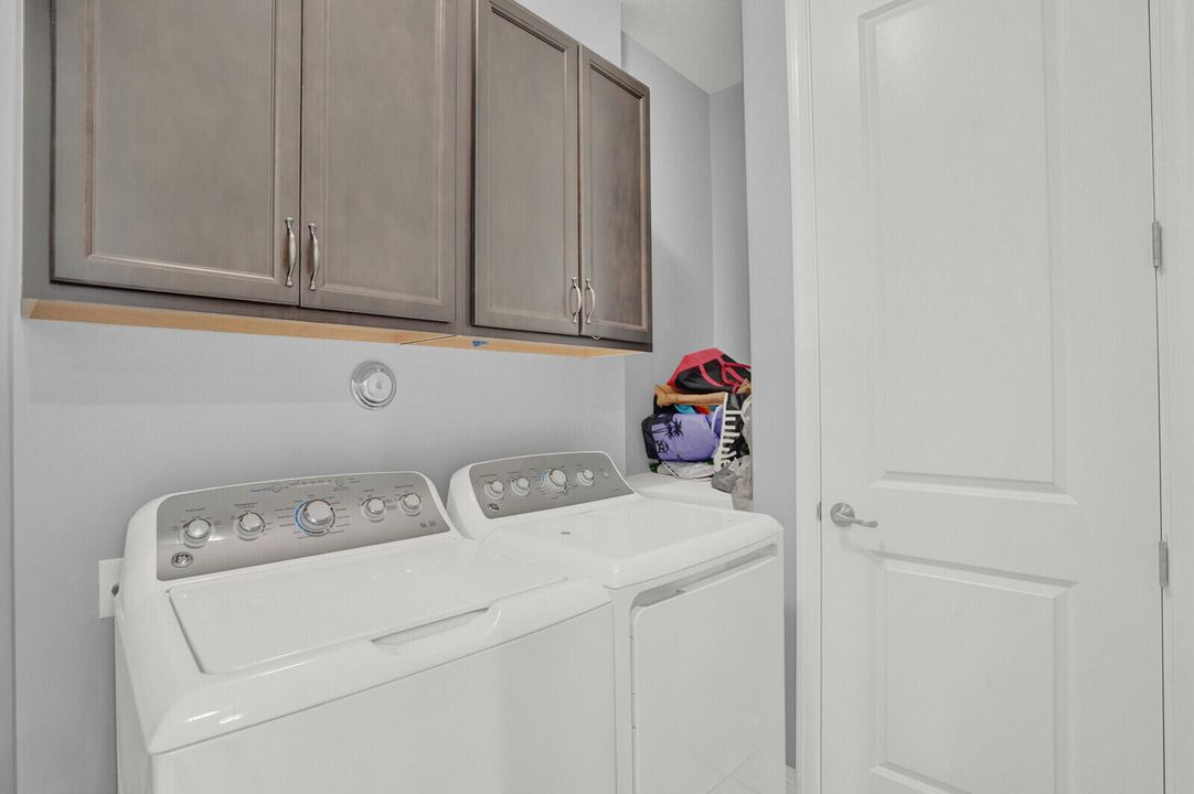 На продажу: $580,000 (3 спален, 2 ванн, 1744 Квадратных фут)