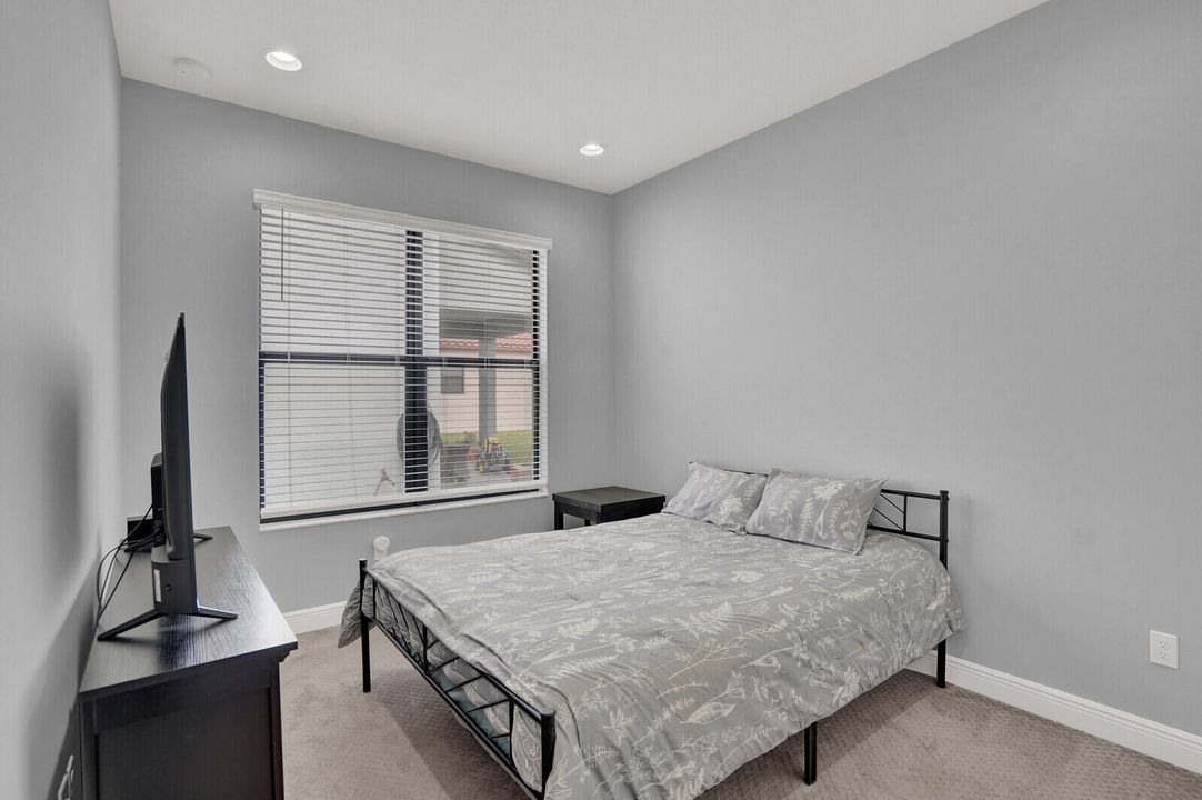 На продажу: $580,000 (3 спален, 2 ванн, 1744 Квадратных фут)