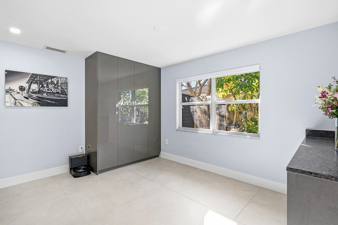 En Venta: $929,000 (3 camas, 2 baños, 1540 Pies cuadrados)