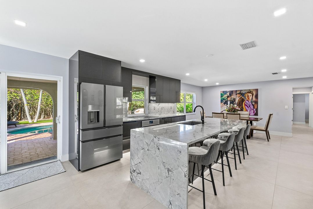 En Venta: $929,000 (3 camas, 2 baños, 1540 Pies cuadrados)