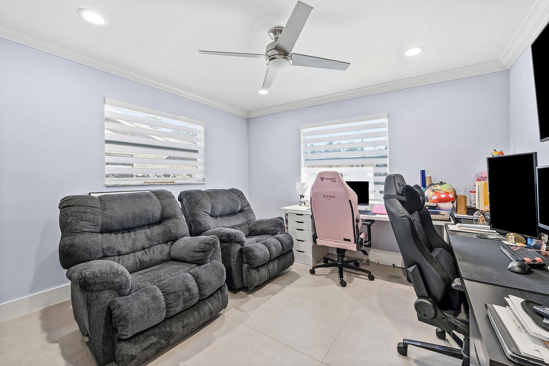 En Venta: $929,000 (3 camas, 2 baños, 1540 Pies cuadrados)