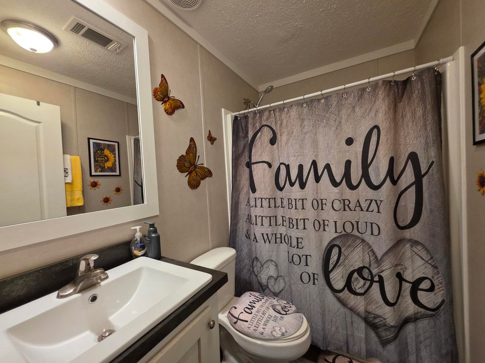 For Sale: $115,000 (2 beds, 2 baths, 1200 Square Feet)