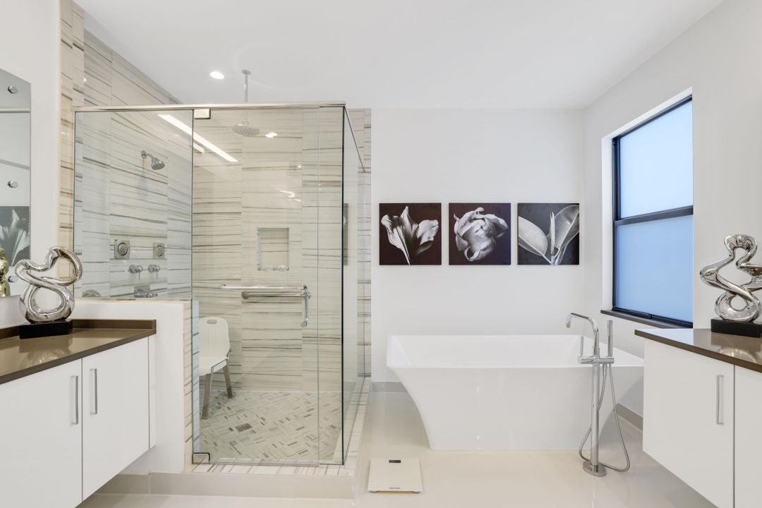 For Sale: $3,099,000 (5 beds, 6 baths, 5378 Square Feet)