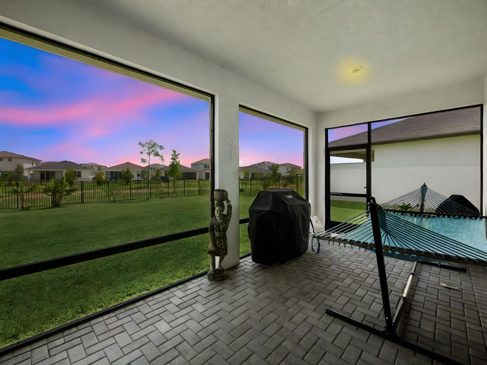 For Sale: $669,500 (5 beds, 3 baths, 2672 Square Feet)