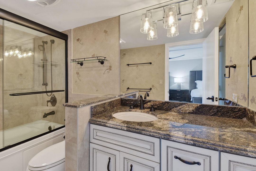 En Venta: $1,799,000 (3 camas, 3 baños, 2454 Pies cuadrados)