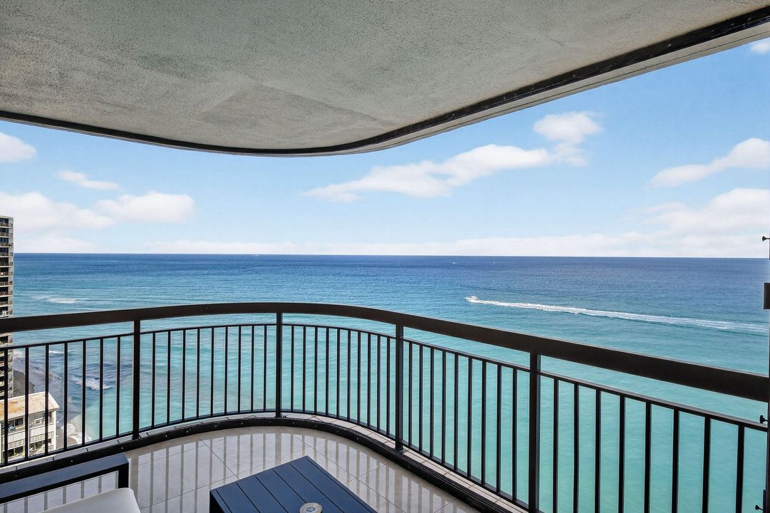 En Venta: $1,799,000 (3 camas, 3 baños, 2454 Pies cuadrados)