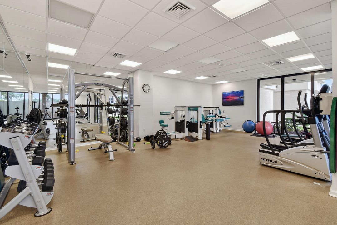 En Venta: $1,799,000 (3 camas, 3 baños, 2454 Pies cuadrados)