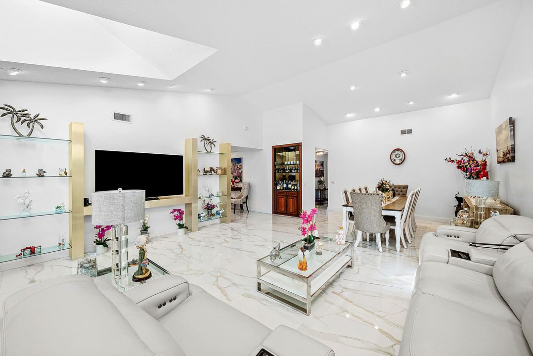 For Sale: $399,000 (3 beds, 2 baths, 2032 Square Feet)