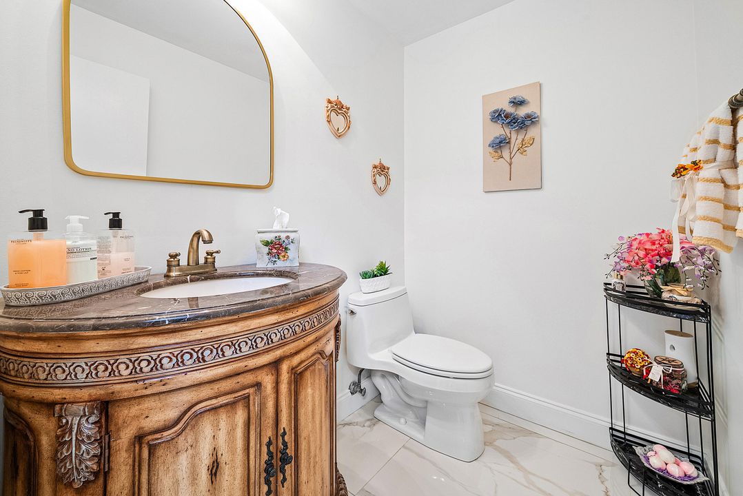 For Sale: $399,000 (3 beds, 2 baths, 2032 Square Feet)