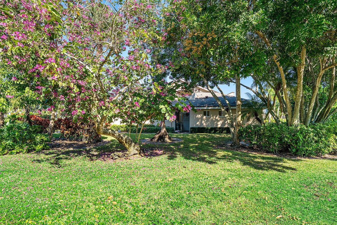 For Sale: $399,000 (3 beds, 2 baths, 2032 Square Feet)