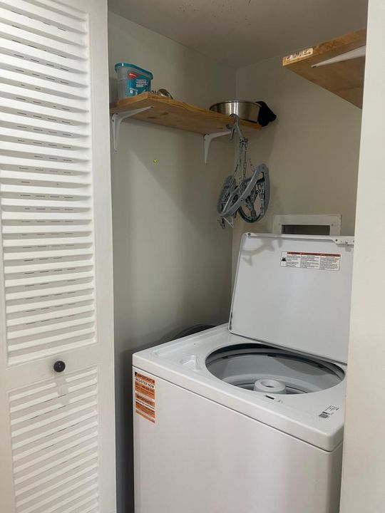 For Rent: $2,500 (3 beds, 2 baths, 1558 Square Feet)