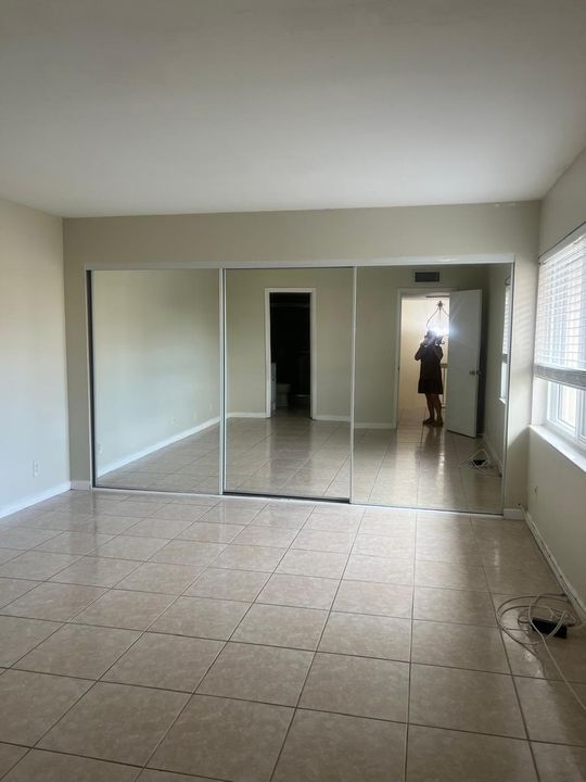 For Rent: $2,500 (3 beds, 2 baths, 1558 Square Feet)