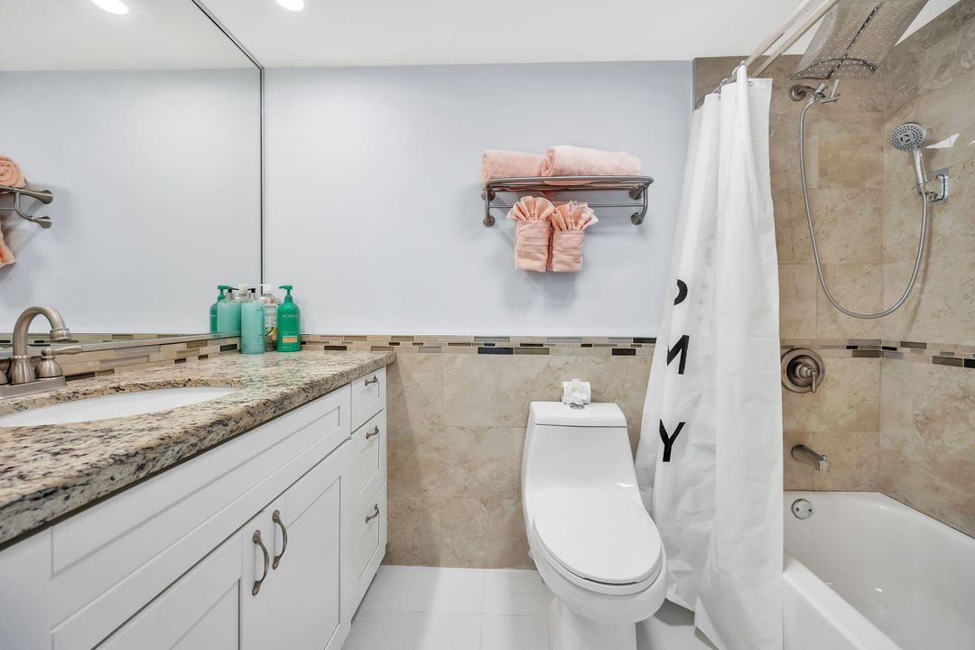 For Sale: $400,000 (2 beds, 2 baths, 1064 Square Feet)