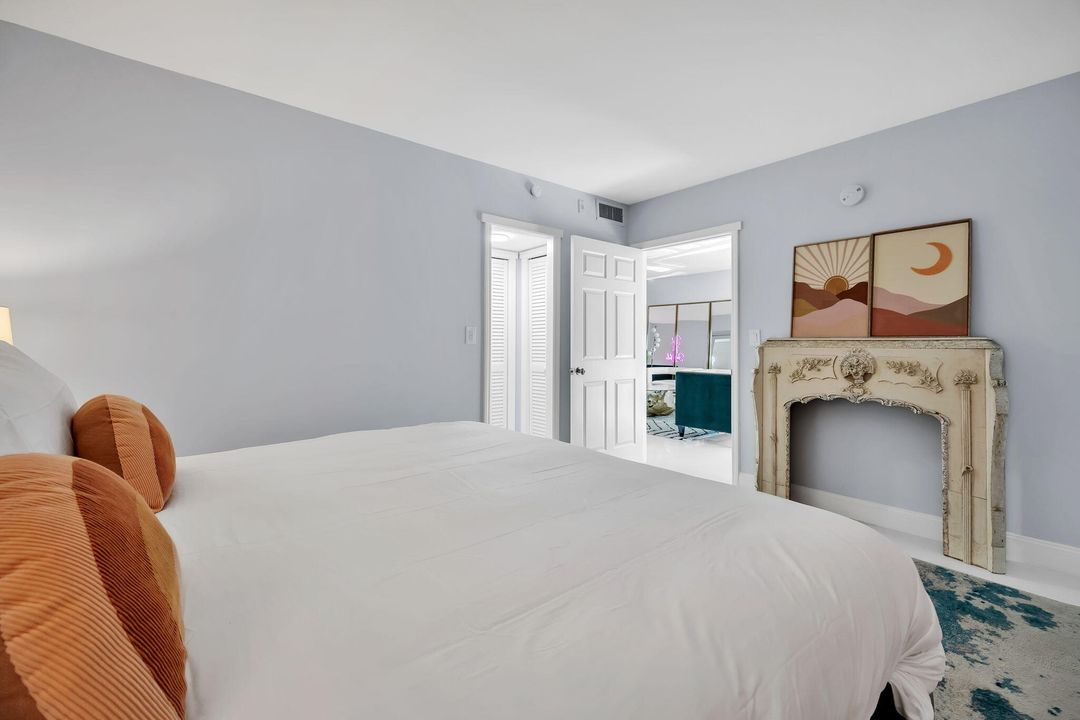For Sale: $400,000 (2 beds, 2 baths, 1064 Square Feet)