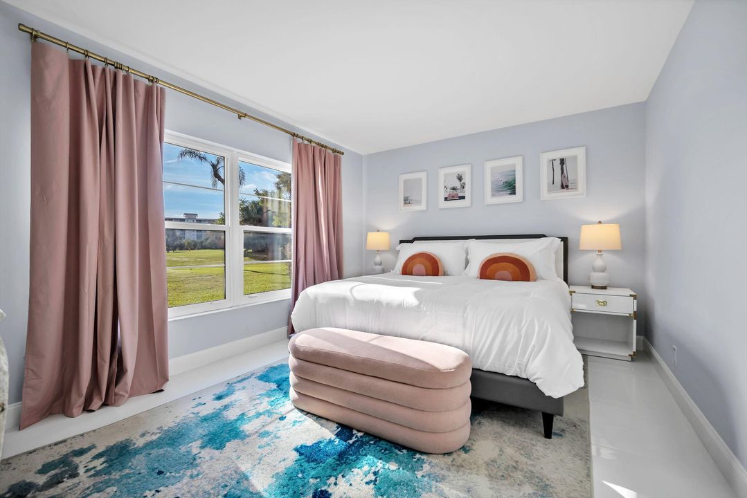 For Sale: $400,000 (2 beds, 2 baths, 1064 Square Feet)