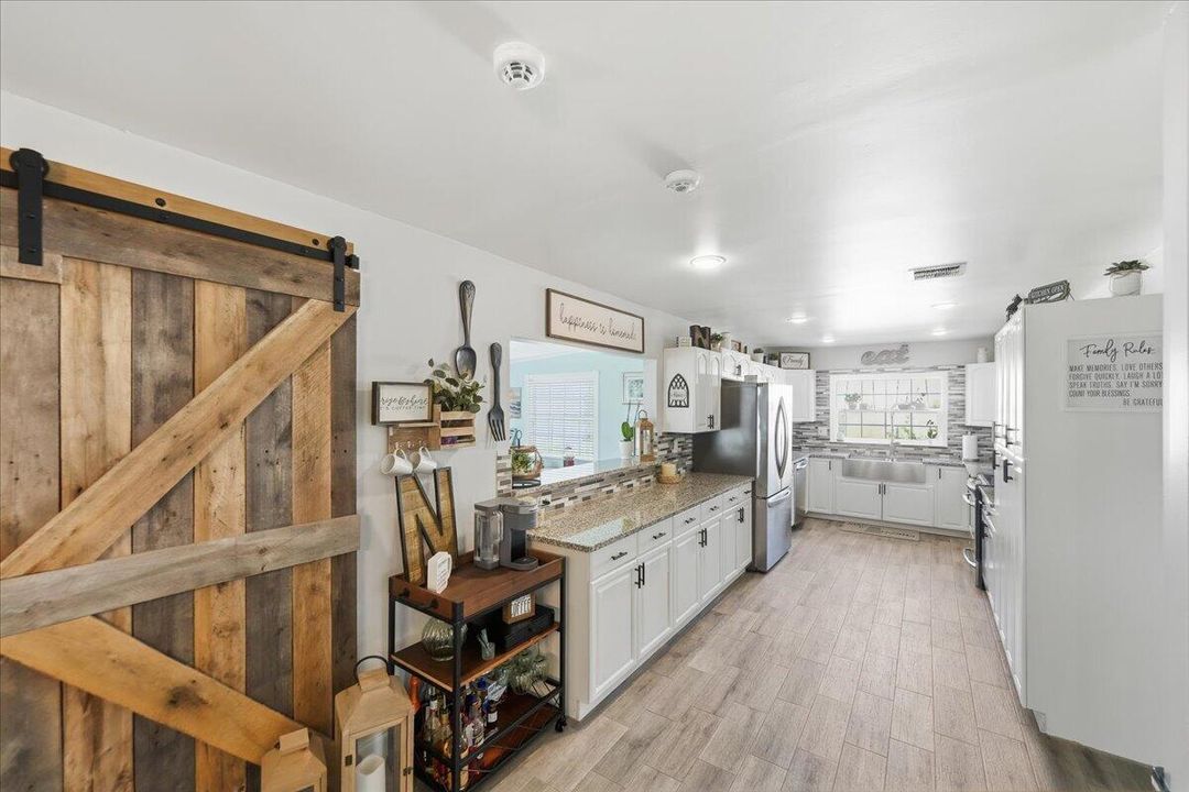 En Venta: $375,000 (3 camas, 2 baños, 1902 Pies cuadrados)