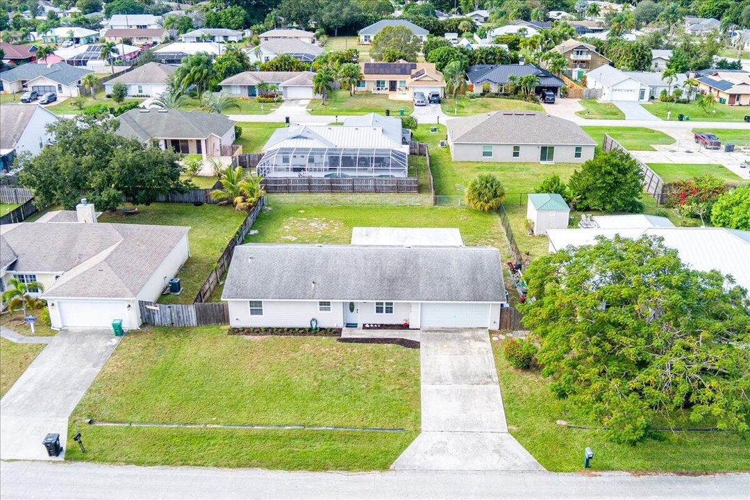 En Venta: $375,000 (3 camas, 2 baños, 1902 Pies cuadrados)