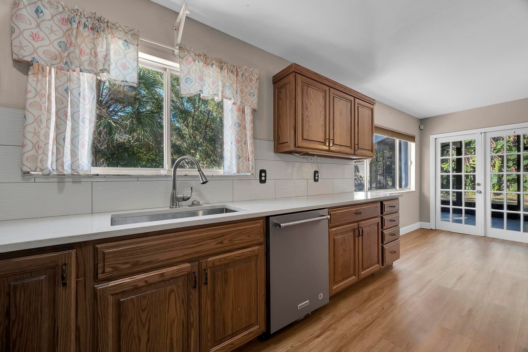 На продажу: $289,000 (3 спален, 2 ванн, 1440 Квадратных фут)