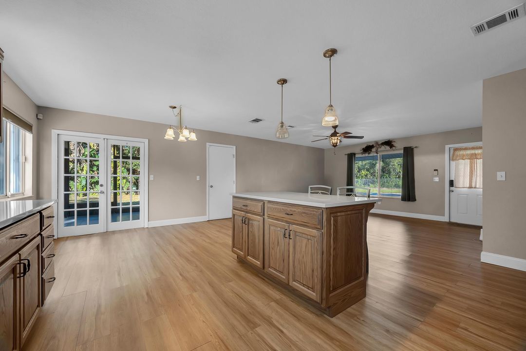 На продажу: $289,000 (3 спален, 2 ванн, 1440 Квадратных фут)