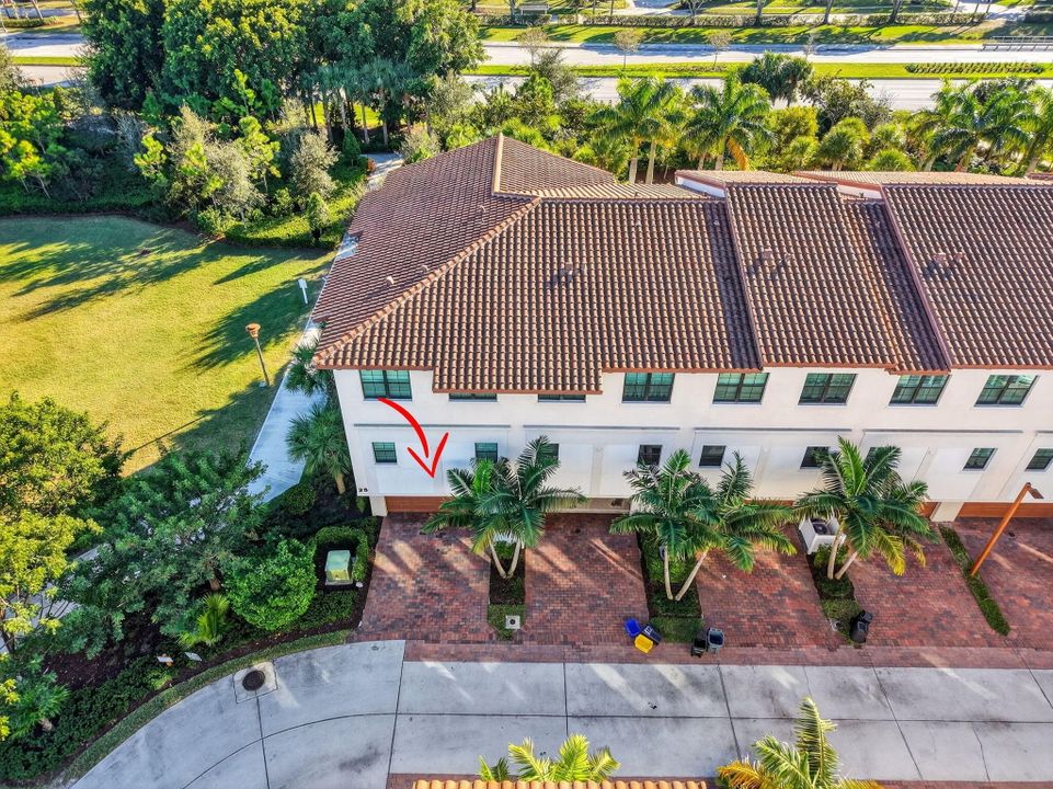 For Rent: $6,100 (4 beds, 3 baths, 2840 Square Feet)