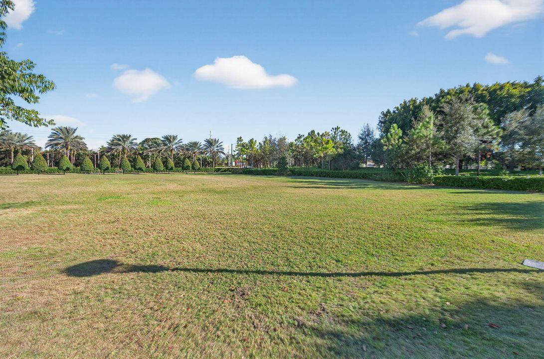 For Rent: $6,100 (4 beds, 3 baths, 2840 Square Feet)