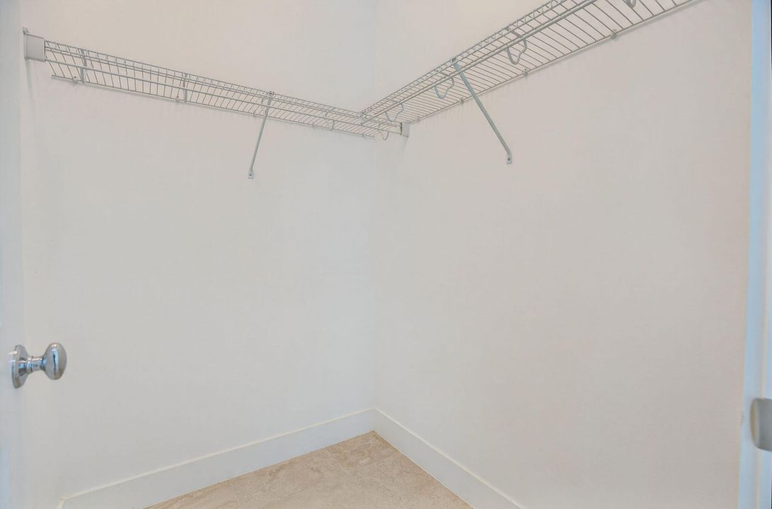 For Rent: $6,100 (4 beds, 3 baths, 2840 Square Feet)