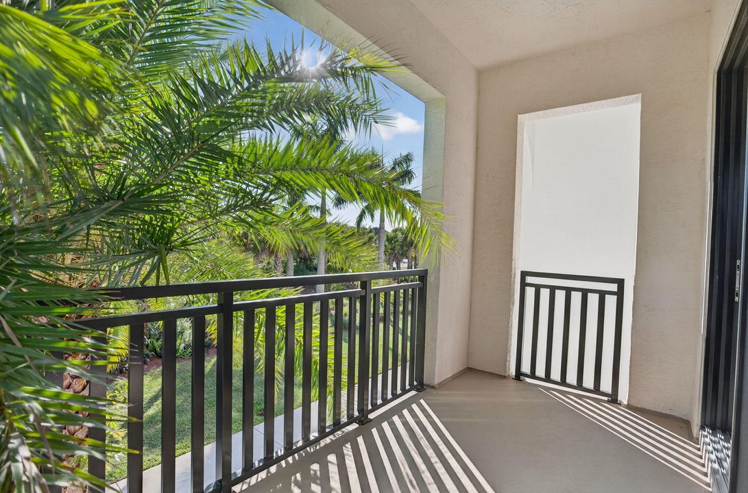 For Rent: $6,100 (4 beds, 3 baths, 2840 Square Feet)