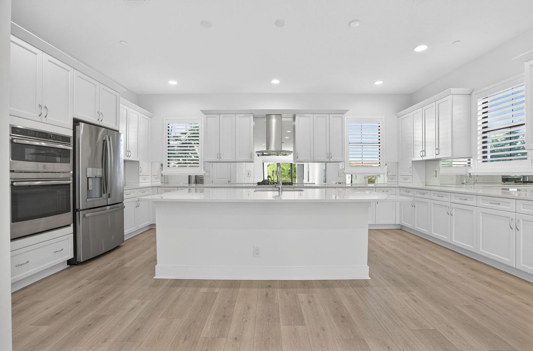 For Rent: $6,100 (4 beds, 3 baths, 2840 Square Feet)