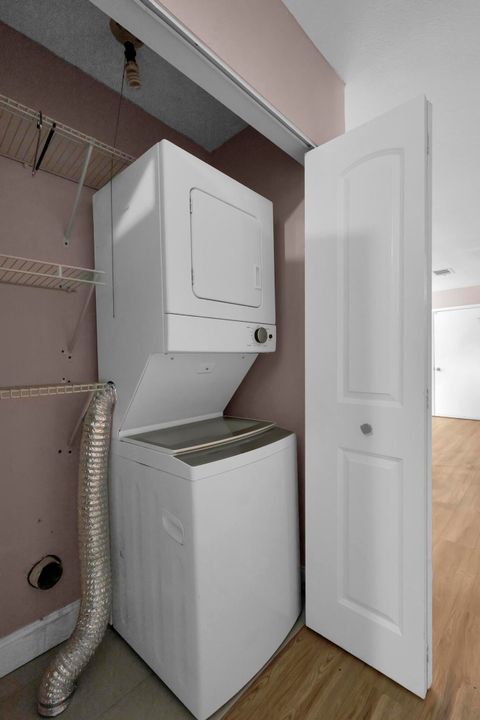 На продажу: $289,000 (3 спален, 2 ванн, 1440 Квадратных фут)