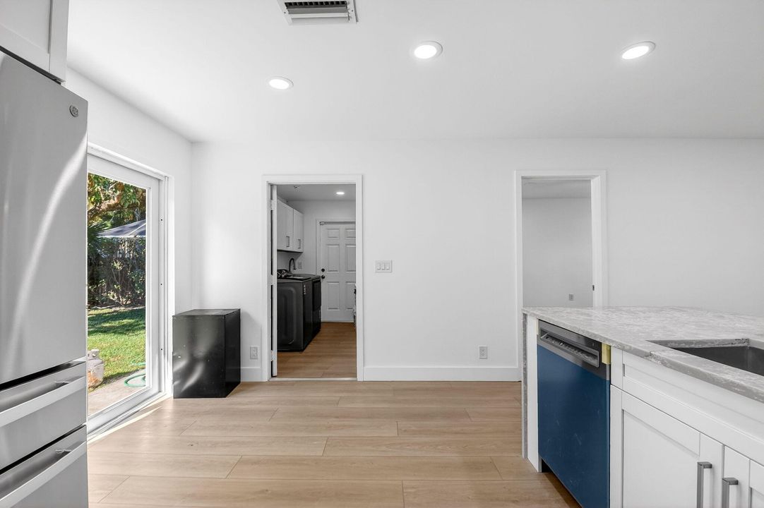 出租: $2,875 (3 贝兹, 2 浴室, 1188 平方英尺)