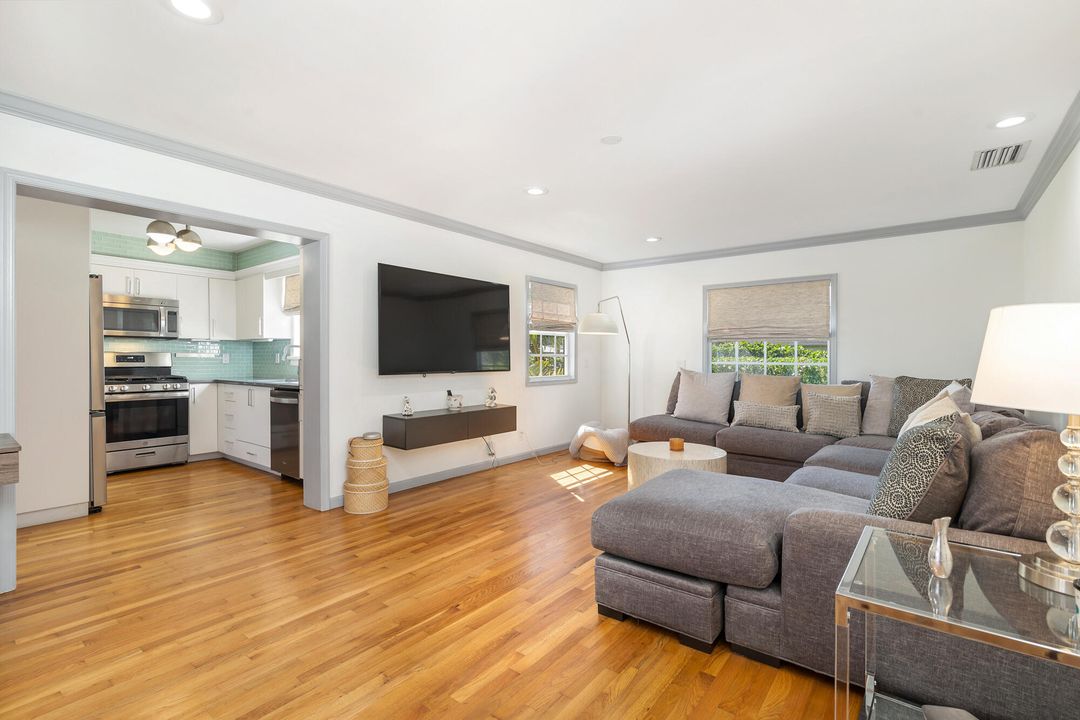 En Venta: $1,795,000 (3 camas, 2 baños, 1882 Pies cuadrados)