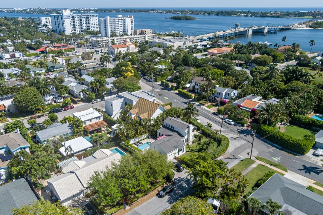 En Venta: $1,795,000 (3 camas, 2 baños, 1882 Pies cuadrados)