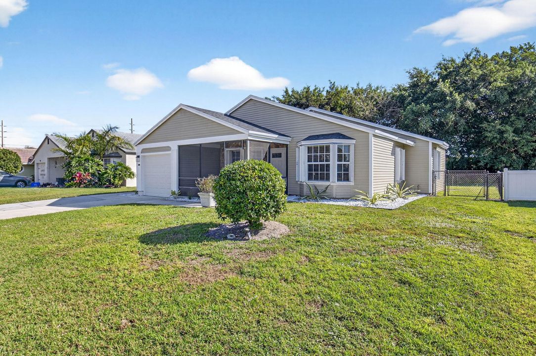 В аренду: $3,200 (3 спален, 2 ванн, 1190 Квадратных фут)