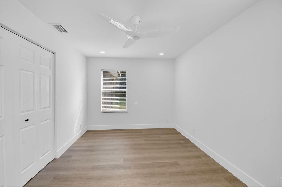 В аренду: $3,200 (3 спален, 2 ванн, 1190 Квадратных фут)