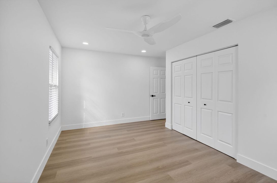 В аренду: $3,200 (3 спален, 2 ванн, 1190 Квадратных фут)