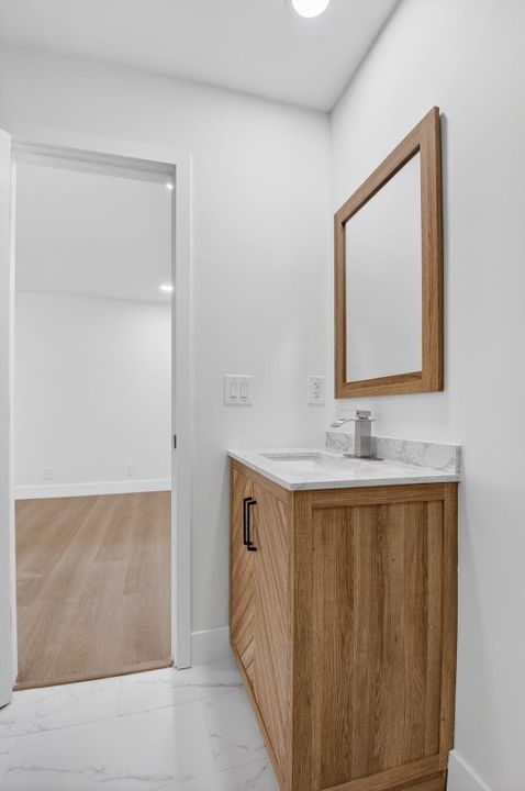 В аренду: $3,200 (3 спален, 2 ванн, 1190 Квадратных фут)