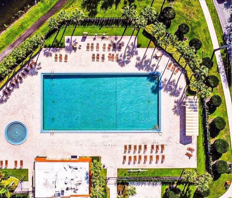 For Rent: $2,100 (2 beds, 2 baths, 1236 Square Feet)