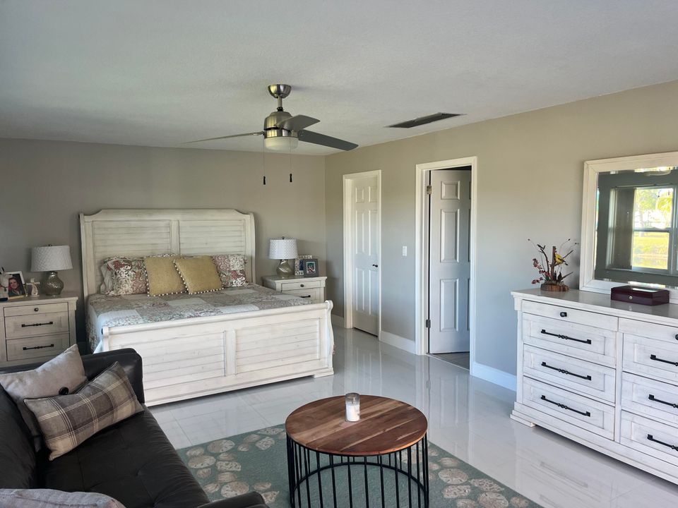 En Venta: $725,000 (3 camas, 2 baños, 2095 Pies cuadrados)