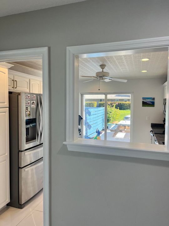 En Venta: $725,000 (3 camas, 2 baños, 2095 Pies cuadrados)