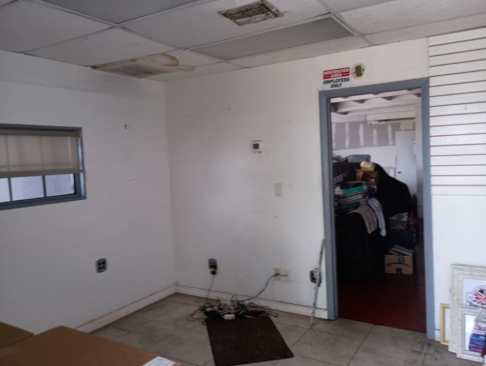 En Venta: $24 (0 camas, 0 baños, 1000 Pies cuadrados)