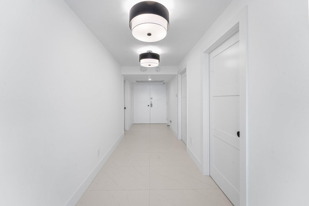 En Venta: $1,950,000 (3 camas, 3 baños, 2139 Pies cuadrados)