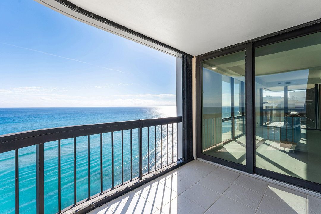 En Venta: $1,950,000 (3 camas, 3 baños, 2139 Pies cuadrados)