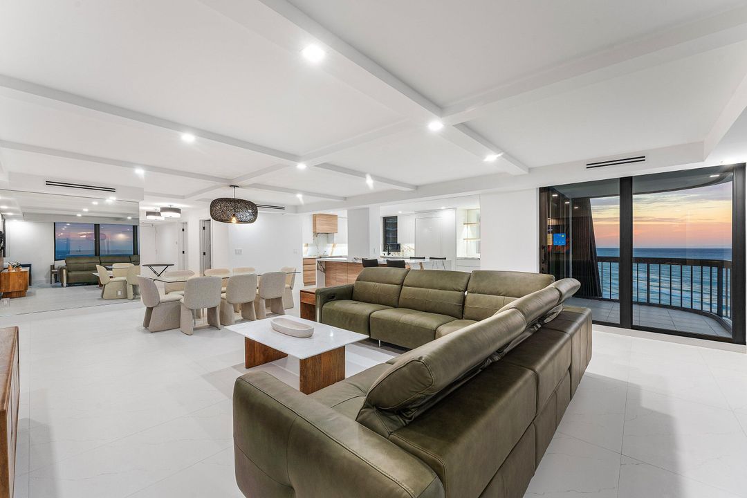 En Venta: $1,950,000 (3 camas, 3 baños, 2139 Pies cuadrados)