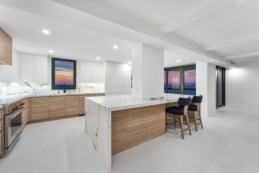 En Venta: $1,950,000 (3 camas, 3 baños, 2139 Pies cuadrados)