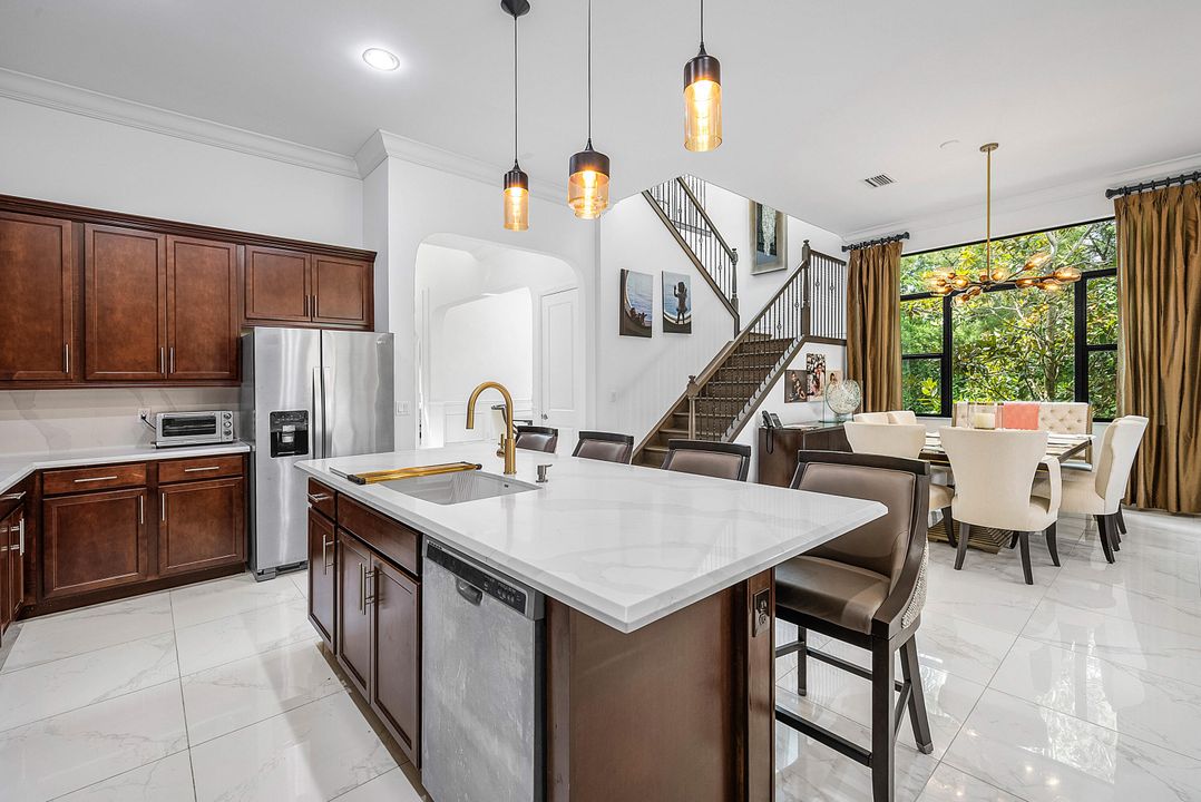 En Renta: $6,900 (4 camas, 4 baños, 3252 Pies cuadrados)