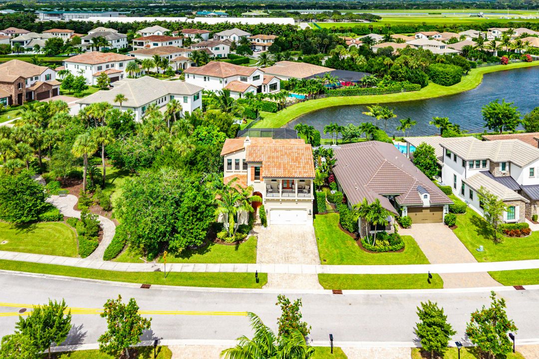 En Renta: $6,900 (4 camas, 4 baños, 3252 Pies cuadrados)