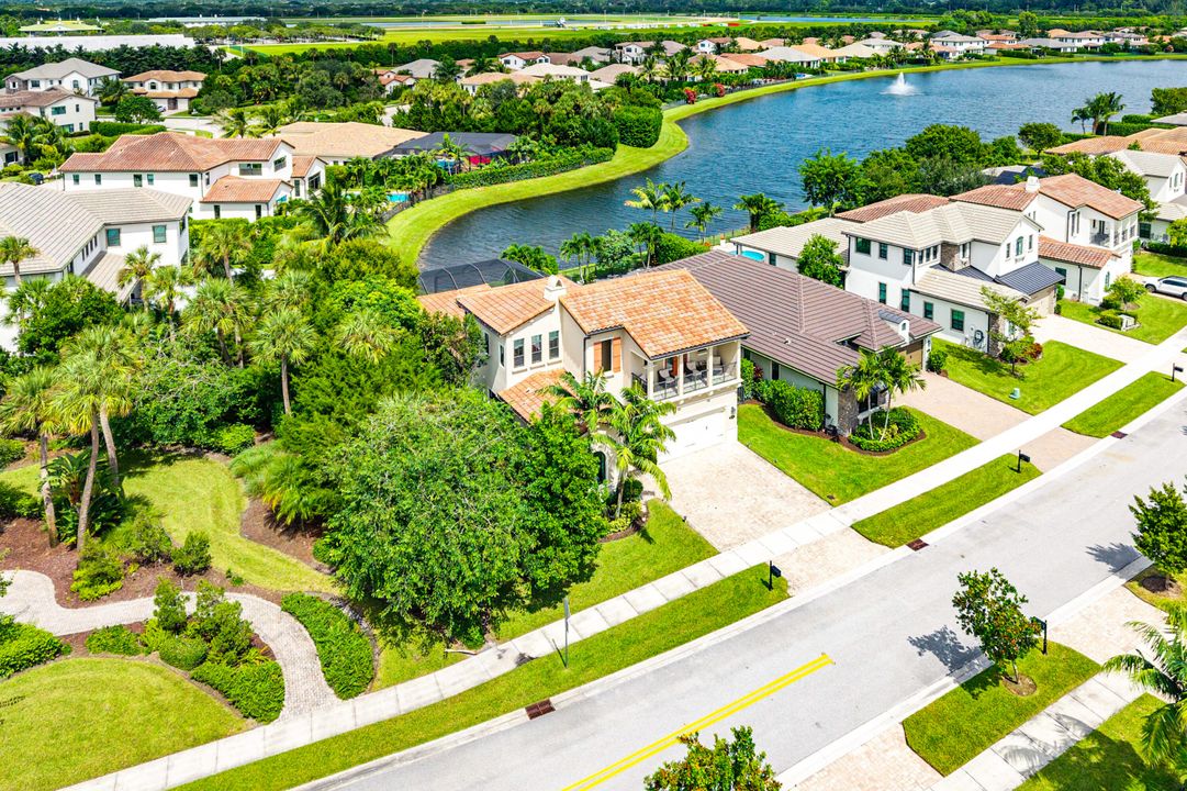 En Renta: $6,900 (4 camas, 4 baños, 3252 Pies cuadrados)