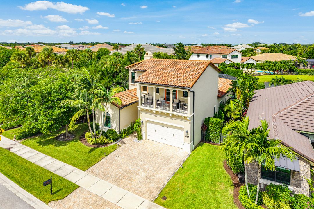 En Renta: $6,900 (4 camas, 4 baños, 3252 Pies cuadrados)