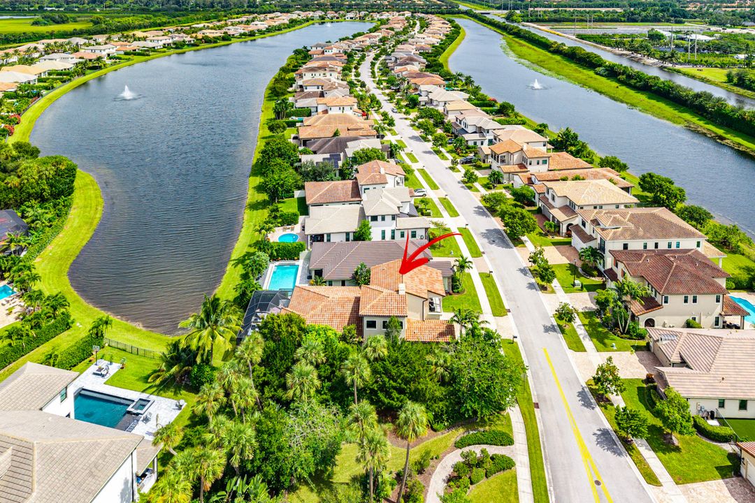 En Renta: $6,900 (4 camas, 4 baños, 3252 Pies cuadrados)